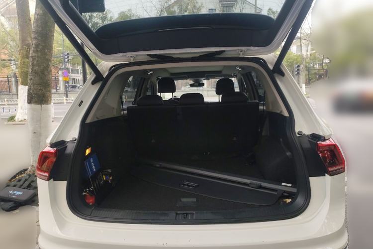 Used Volkswagen Tiguan L New Energy 2021 430 PHEV Plug-in Hybrid Flagship Edition Trunk