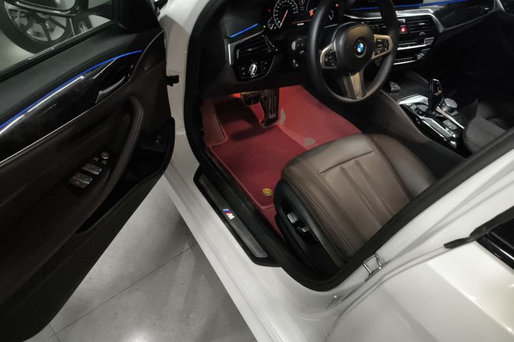 Used BMW 5 Series 2019 525Li M Sport Package