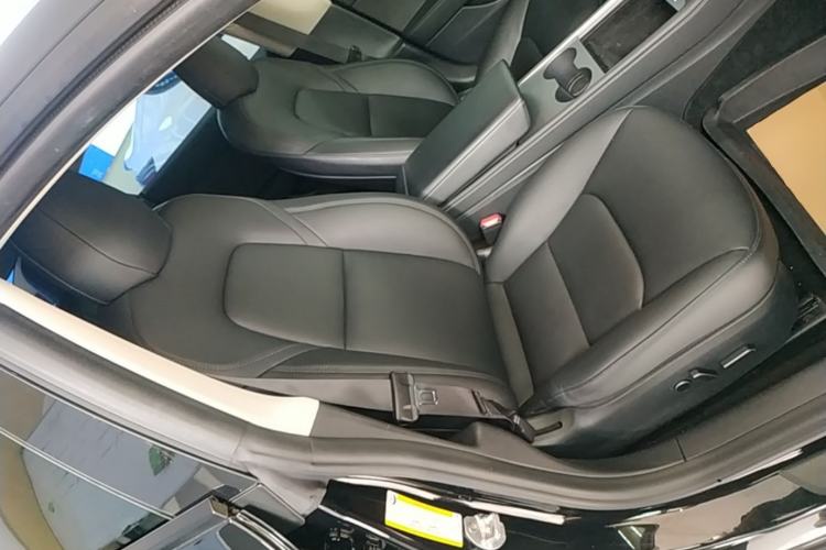 Used Tesla Model 3 2021 Performance High-Performance All-Wheel-Drive Version Right Front Seat