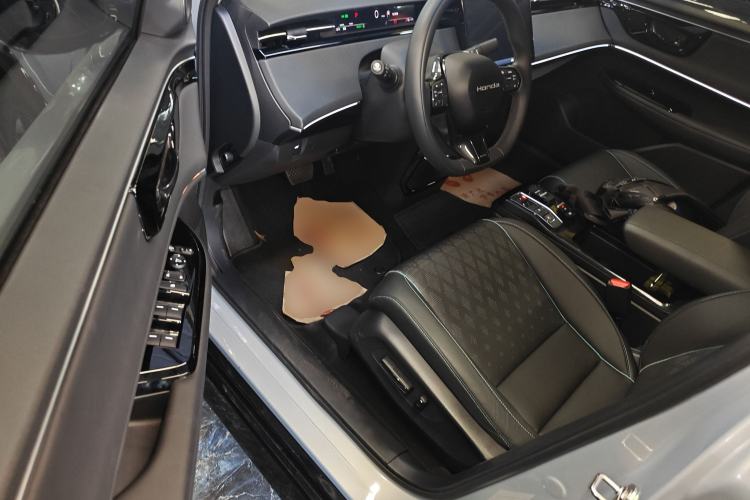 Used Honda e:NP2 2024 Advanced Edition Driver Seat