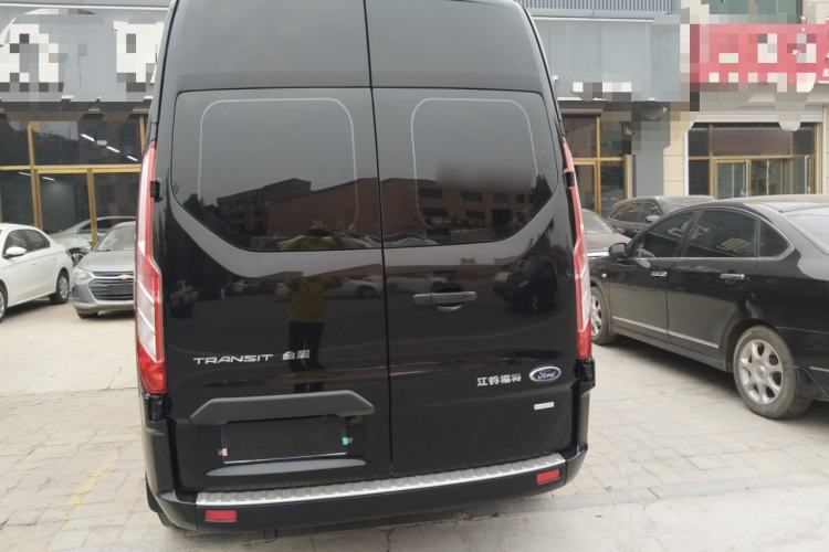 Used Ford Transit 2020 2.0T Gasoline Multi-Function Commercial Vehicle Mid-Drive Low-Roof Design with Dual Rear Doors Meeting China VI Emission Standards