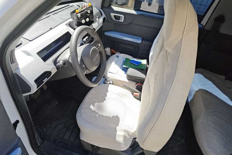 Used Geely Galaxy Panda 2024 Panda Mini 200km Endurance Bear Driver Seat