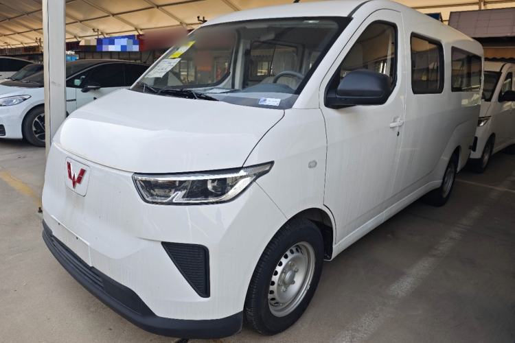 Used Wuling Yangguang 2025 Model 400km Bus Edition—Comfort Edition
