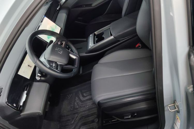 Used BYD Qin L 2025 EV 545KM Beyond Version
