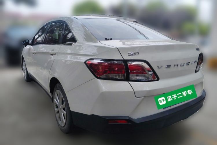 Used Venucia D60 2021 1.6L Entry Manual Comfort Edition Exterior 2