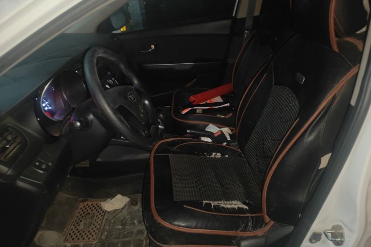 Used Kia K2 2015 Sedan 1.4L MT GLS