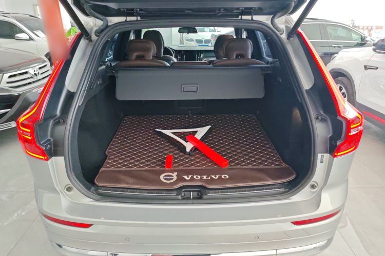 Used Volvo XC60 2022 B5 4x4 Zhiyi Luxury Edition