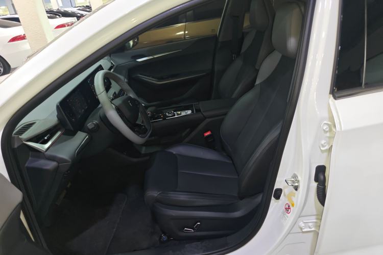 Used CHANGAN Ruicheng PLUS 2023 1.5T DCT Prestige Edition