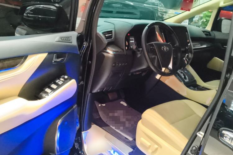Used Toyota Alphard 2021 Dual-Engine 2.5L Prestige Edition
