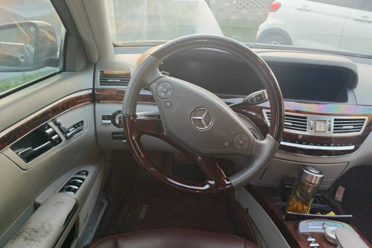 Used Mercedes-Benz S-Class 2011 S 350 L CGI Steering Wheel