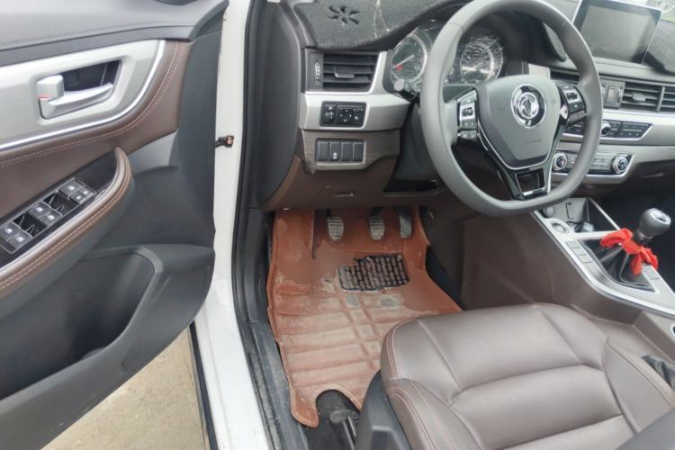 Used FORTHING Joyear X5 2017 Jingxiang Series 1.5T Manual Luxury Model Driver Seat