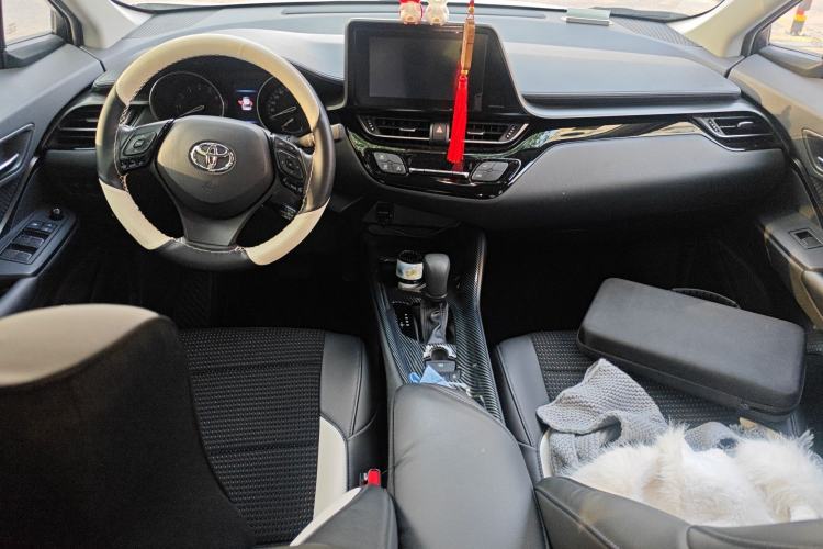 Used Toyota IZOA 2021 2.0L Yixing Version
