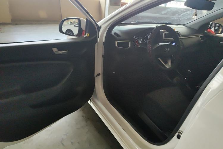 Used Hyundai Verna (older generation) 2017 1.4L Manual Refreshed Version China VI Standard