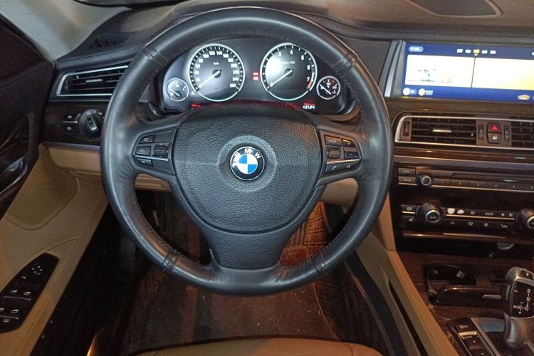 Used BMW 7 Series 2011 730Li Elegant Model Steering Wheel
