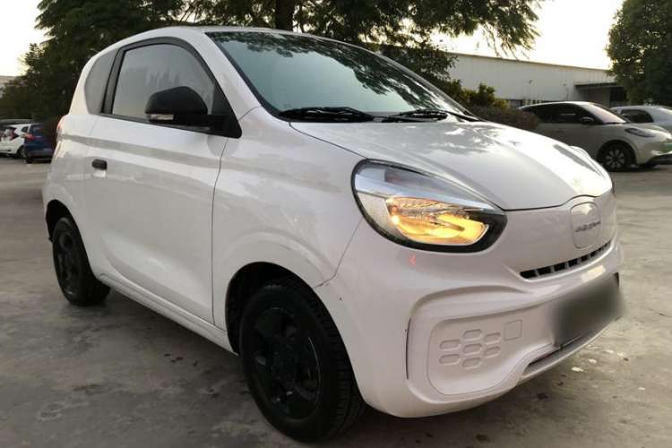 Used Roewe Clever 2021 302 km New Four-Seater Super-Efficient Version
