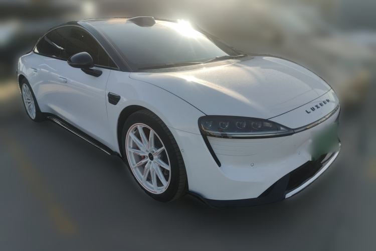 Used Hima Luxeed S7 2024 Max RS Front Right 45 Deg