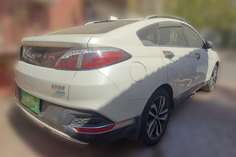 Used Venucia T90 2017 2.0L CVT Smart Edition Rear Right 45 Deg