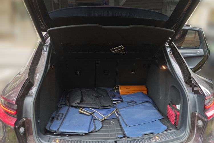 Used Porsche Macan 2016 Macan 2.0T Trunk