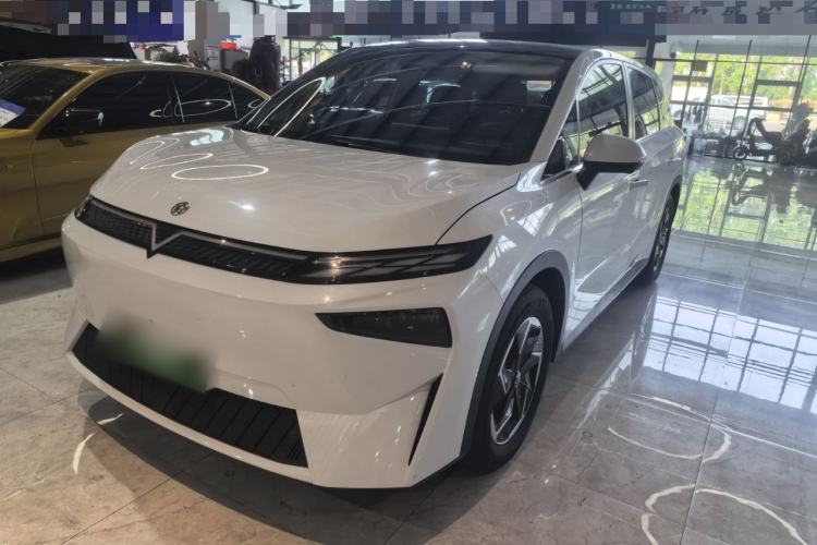 Used Venucia VX6 2023 520 Pro
