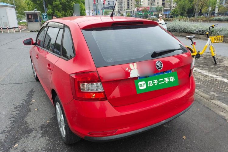 Used Skoda Rapid Spaceback 2014 1.6L Automatic Enjoyment Edition Exterior 2