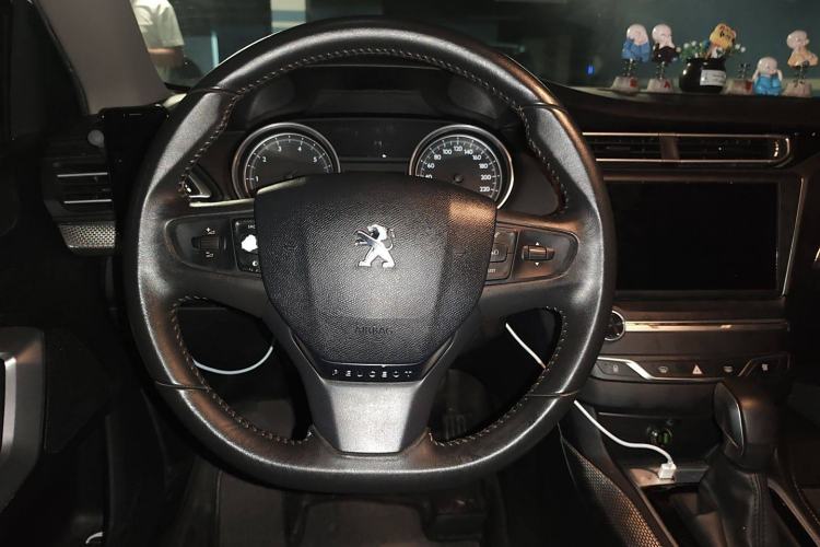 Used Peugeot 408 2019 360THP Automatic Luxury Edition China VI Standard Steering Wheel