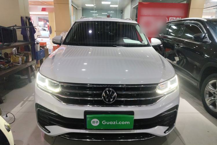 Used Volkswagen Tiguan L 2023 Facelift 380TSI Automatic All-Wheel Drive R-Line Flagship 7-Seater