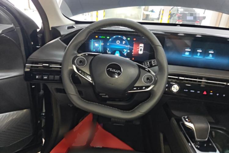 Used Dongfeng Aeolus Huge 2022 Mach Dual-Motor 1.5T MHD Dare-to-Dream Edition
