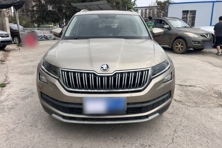 Used Skoda Kodiaq 2018 TSI330 5-Seater Two-Wheel-Drive Luxury Enjoyment Edition Exterior 3