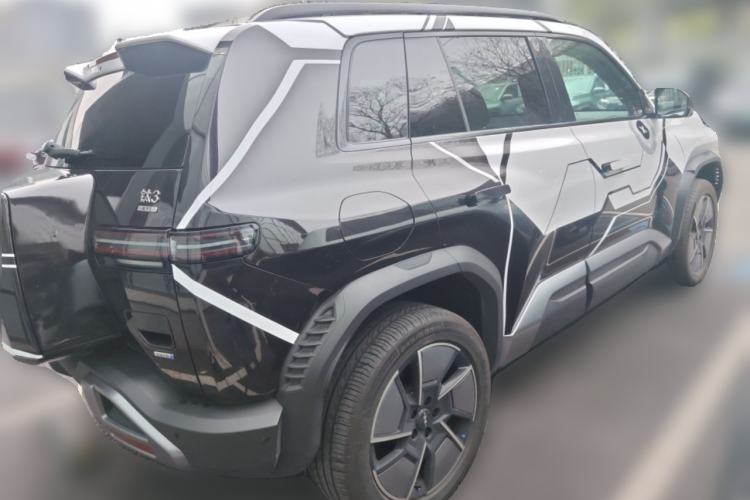 Used Formula Leopard Titanium 3 2025 501KM All-Wheel Drive Intelligent Driving Ultra Version