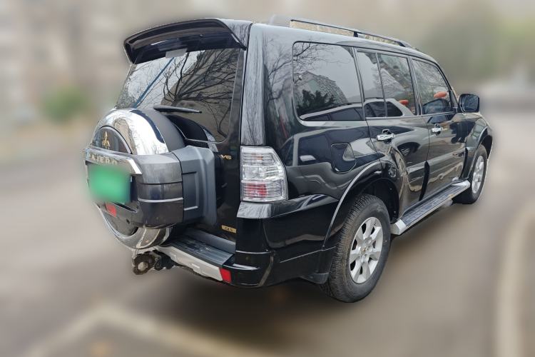 Used Mitsubishi Pajero (Import) 2015 3.0L Automatic Elite Overdrive Version China IV Standard