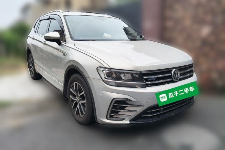 Used Volkswagen Tiguan L New Energy 2019 430 PHEV Hybrid Luxury Edition Front Right 45 Deg