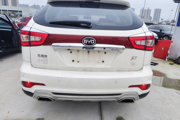 Used BYD S7 2016 1.5T Manual Luxury Edition Rear