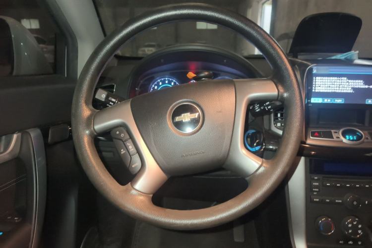 Used Chevrolet Captiva 2014 2.4L Two-Wheel Drive Urban Version 7 Seats
