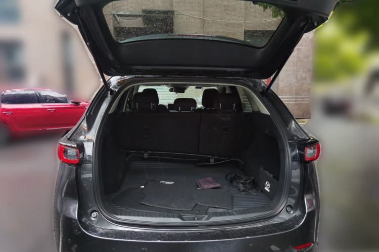 Used Mazda CX-5 2025 2.0L Automatic Two-Wheel Drive ZhiShang Pro Trunk