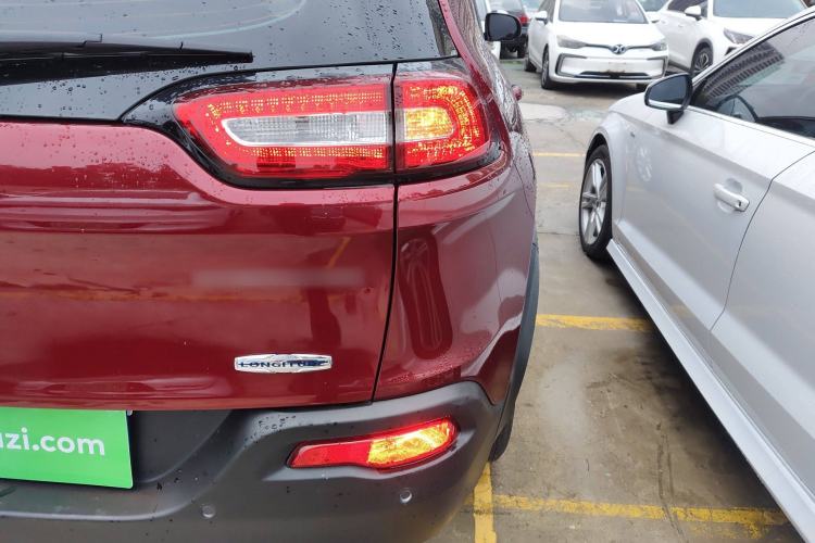 Used Jeep Cherokee 2016 2.4L Leading Edition

