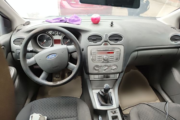 Used Ford Focus 2011 Hatchback 1.8L Manual Classic Model
