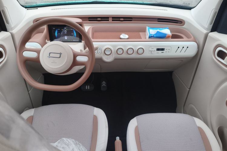 Used Bestune Pony 2026 222km Colorful Horse Center Console