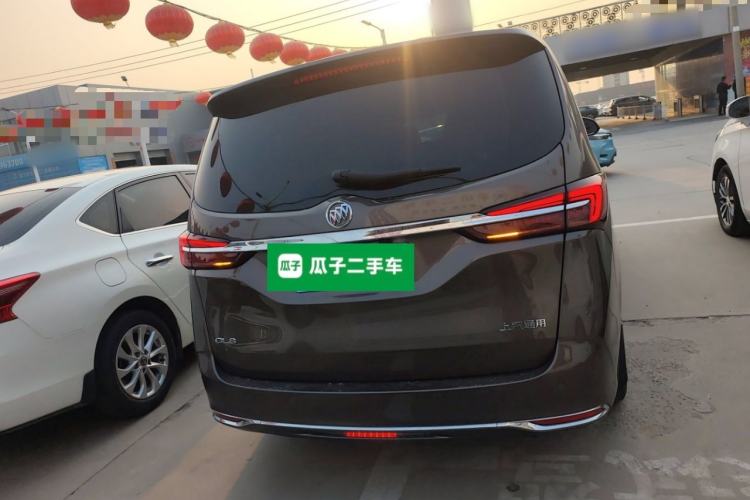 Used Buick GL8 2023 Land Executive Class Comfort Model
