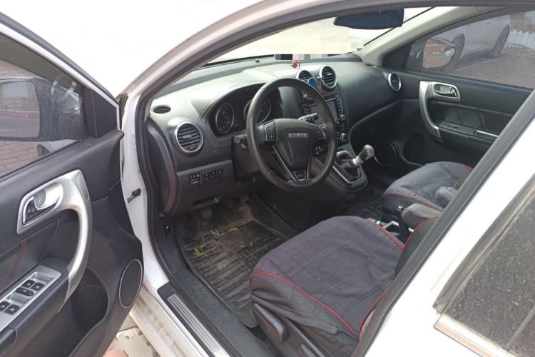 Used Haval H6 2016 Upgraded Model 1.5T Manual Two-Wheel Drive Elite Version