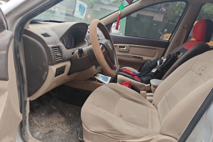 Used BAIC Weiwang M30 2015 1.5L Basic Version BJ415B
