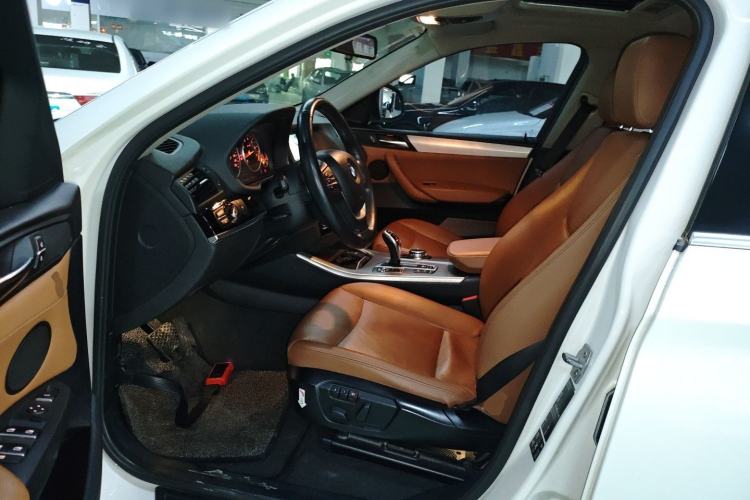 Used BMW X4 2014 xDrive28i Leading Model