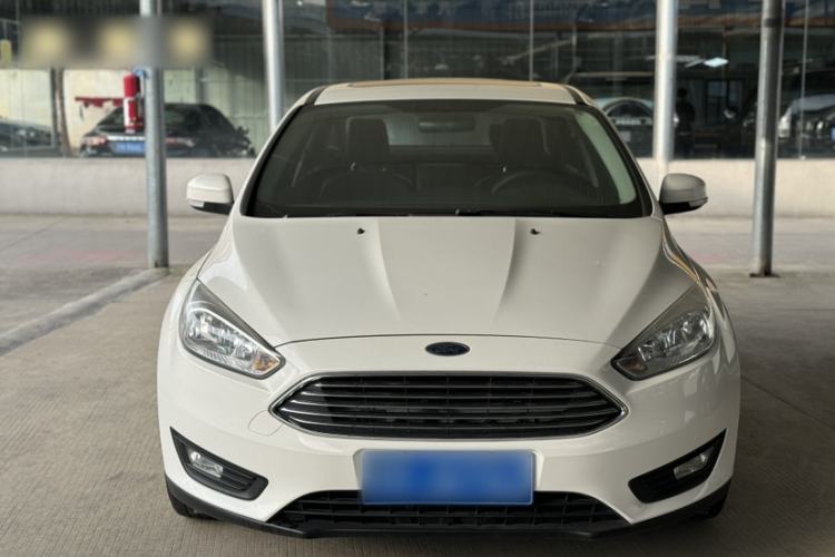 Used Ford Focus 2018 Sedan Classic 1.6L Automatic Trendy SmartDrive Edition Exterior 5