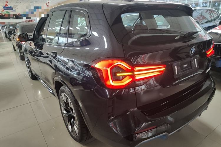 Used BMW iX3 2022 Leading Type
