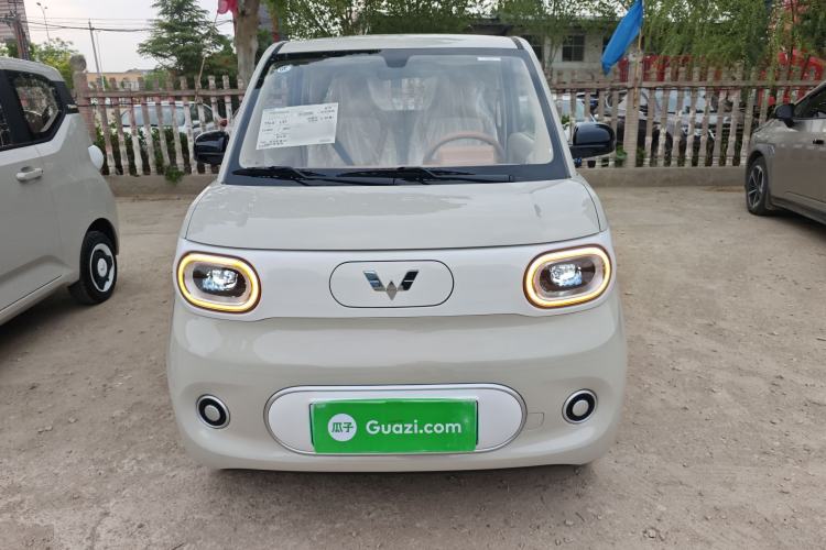 Used Wuling Hongguang MINIEV 2024 3rd Generation 215km Youth Edition Front