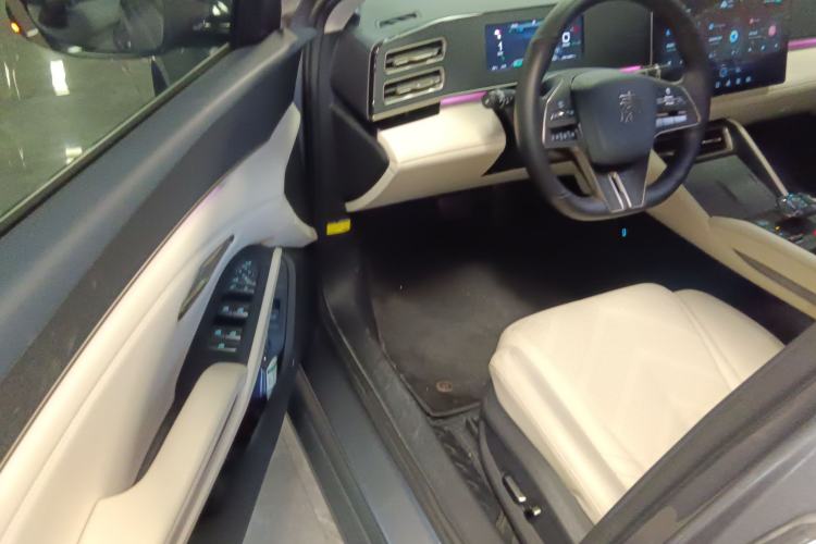 Used BYD Qin L 2024 DM-i 120KM Excellence Model