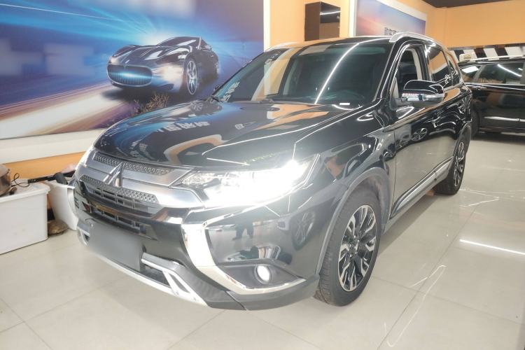 Used Mitsubishi Outlander 2019 2.0L Two-Wheel Drive Comfort Edition 5 Seats China VI Standard