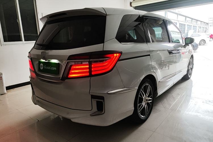 Used Honda Elysion 2019 2.0L Hybrid Luxury Edition Rear Right 45 Deg
