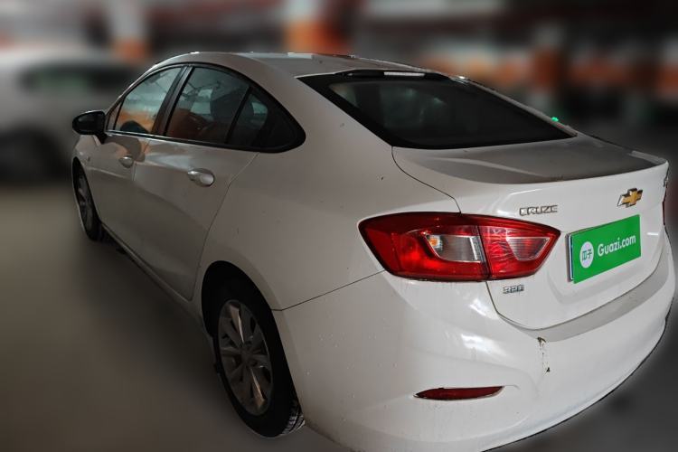 Used Chevrolet Cruze 2018 320 Automatic Pioneer Sunroof Edition