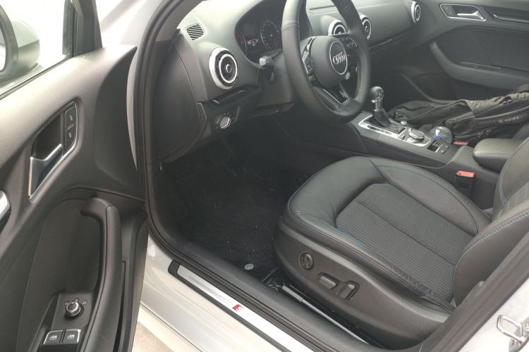 Used Audi A3 2019 Limousine 35 TFSI Fashion Edition China V standard
