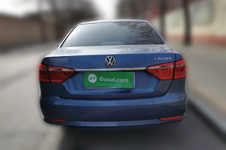 Used Volkswagen Lavida 2013 1.6L Manual Fashion Edition